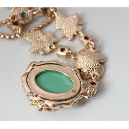 2016 Fashionable Arrive Pendants Neckline Chains..