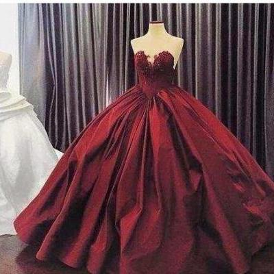 2020 New Burgundy Quinceanera Dresses Ball Gown Sweetheart Lace Up Floor Length Masquerade Dresses Satin Appliques Vintage Long Prom Gowns