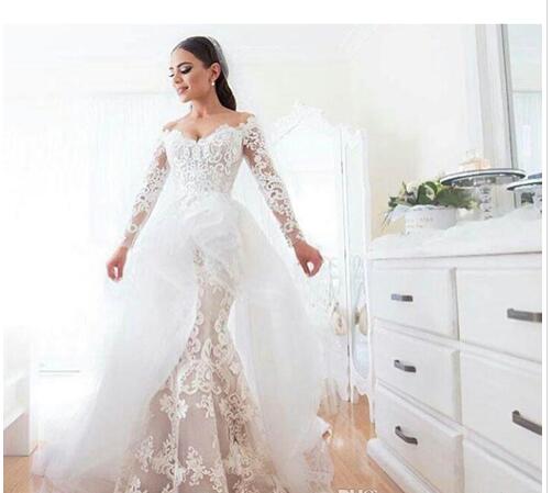 sweetheart neckline wedding dress with lace sleeves