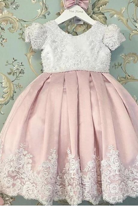 Cute White and Pink O Neck Appliqued Lace Beaded Pearls Cap Sleeve Pleated Bow Little Flower Girl Dresses 