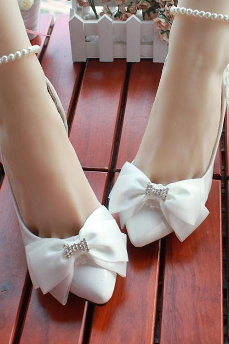 2019 In Stock Elegant Wedding Heels Women Pumps 3cm High Heels Wedding Bridal Shoes Lace Pointed Toe High Heels