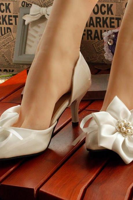2019 In Stock Elegant Wedding Heels Women Pumps 3cm High Heels Wedding Bridal Shoes Lace Pointed Toe High Heels