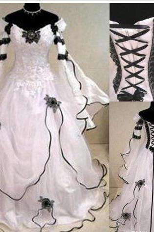 Vintage 2018 Black And White Lace Organza Off Shoulder Victorian Wedding Dresses Cheap Julie Long Sleeves Applique Long Bridal Gown