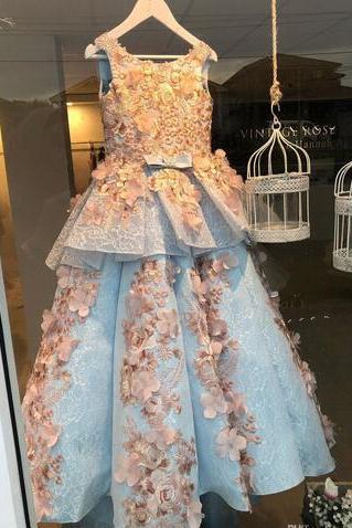 Luxury New Princess Flower Girls Dresses With Bow 2018 Cute Sky Blue Full Lace With 3D Floral Appliques Girls Pageant Gowns Custom Made