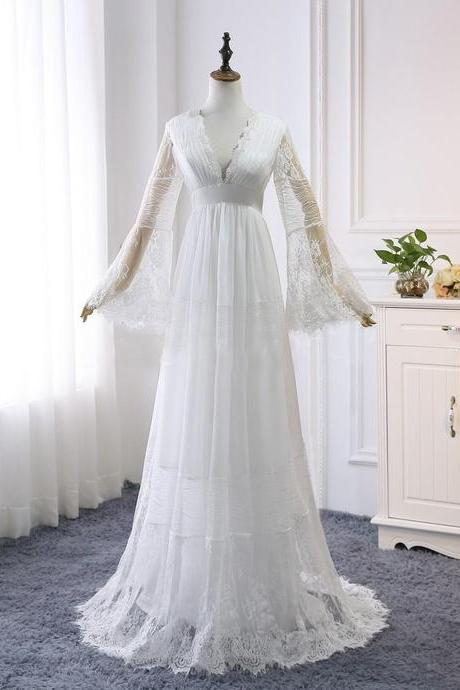 Bohemian Lace Wedding Dresses 2020 V Neck Long Sleeves Backless A Line Floor Length Beach Garden Country Bridal Gowns Plus Size 